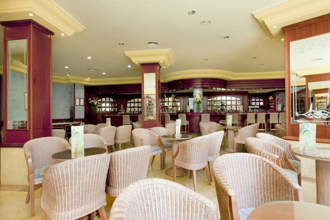 Grupotel Santa Eularia & Spa - Adults Only Santa Eularia des Riu Eksteriør billede